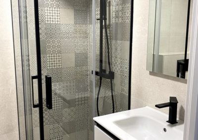 instalar mampara bano rotated