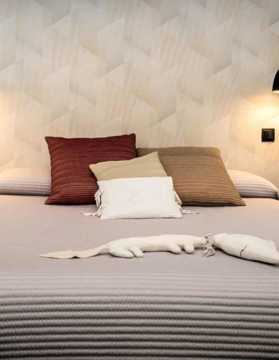 poner papel pintado en dormitorio madrid